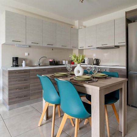 Modern Spacious Apartment Located In 피레아스 외부 사진
