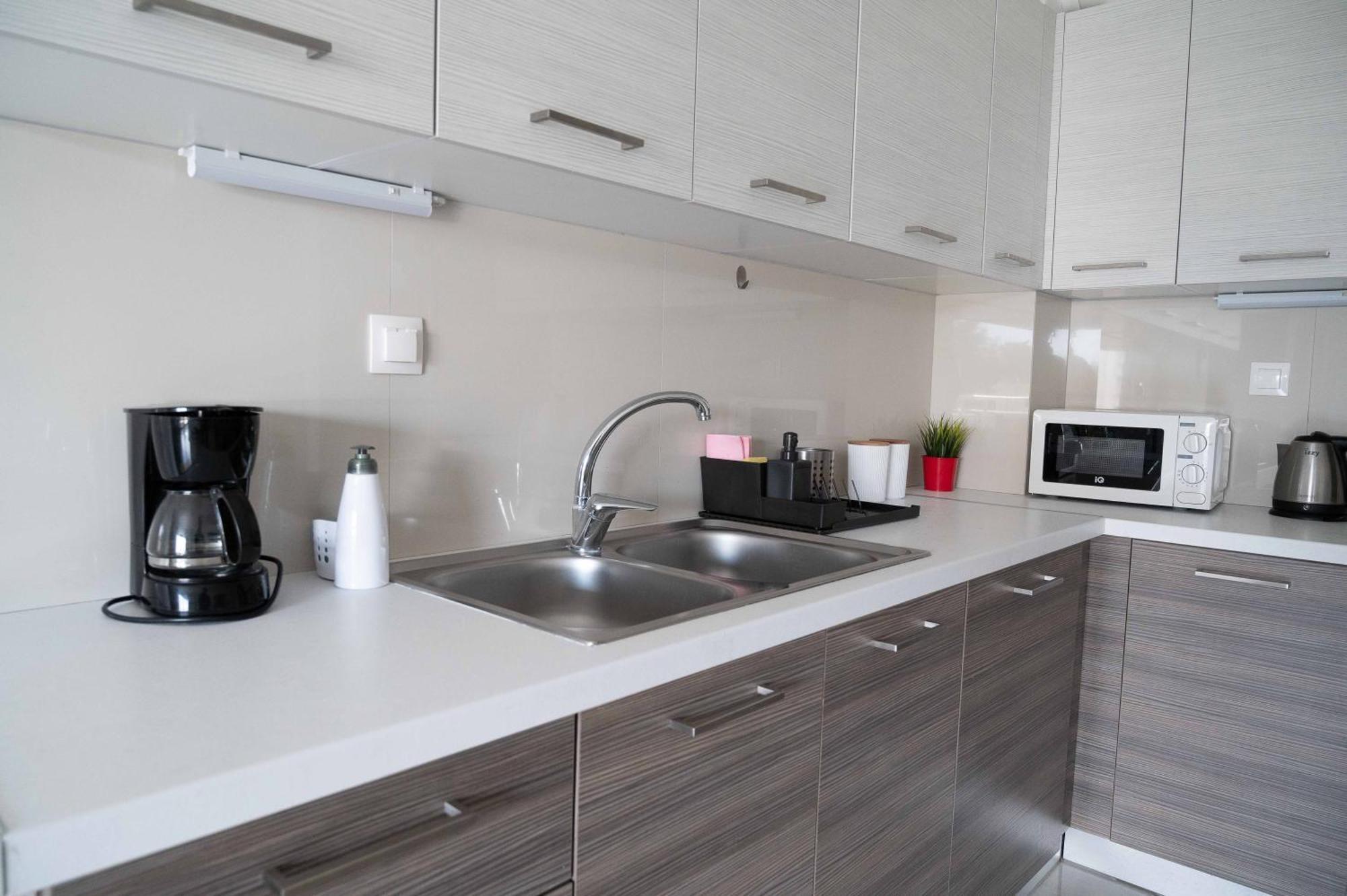 Modern Spacious Apartment Located In 피레아스 외부 사진
